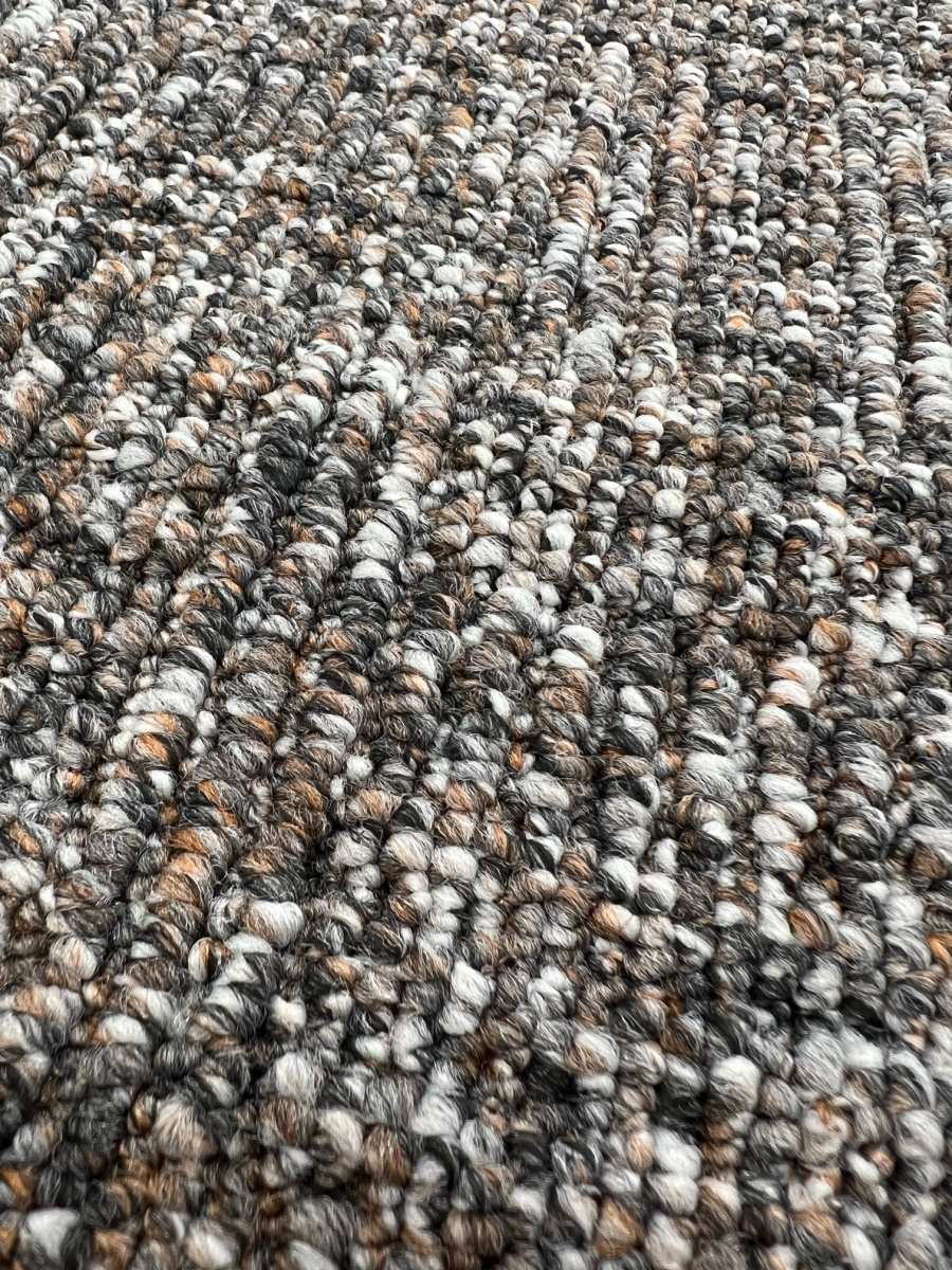 Koberec LOFT 19 šíře 4m hnědý