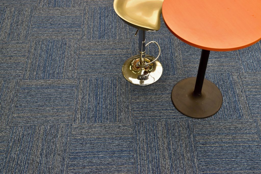 Kobercové čtverce Tapibel Coral lines 60360 šedo-modrý