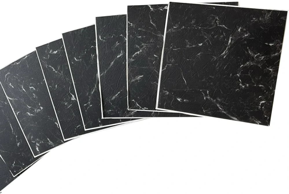 Vinylové samolepící čtverce Černý mramor DF0031 30,4x30,4cm