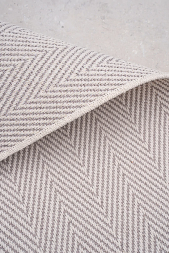 Venkovní metrážový koberec Extor Victoria B 203 hnědý