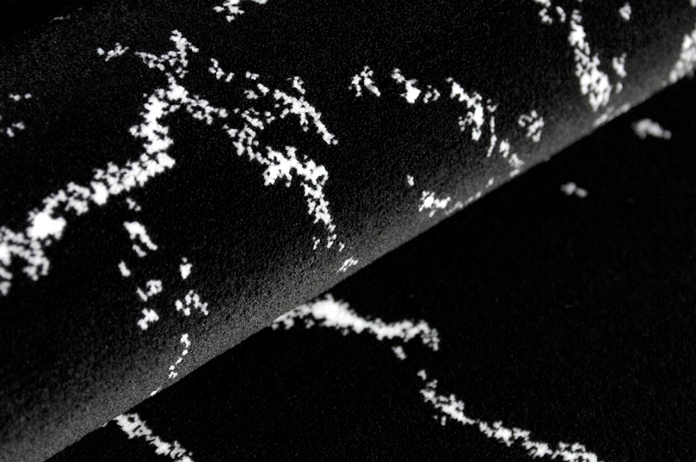 kusový koberec Osta INK 463 011/AF900 černo-bílý